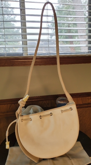 Behno INA CANVAS AND LEATHER SHOULDER BAG - Picture 4 of 11